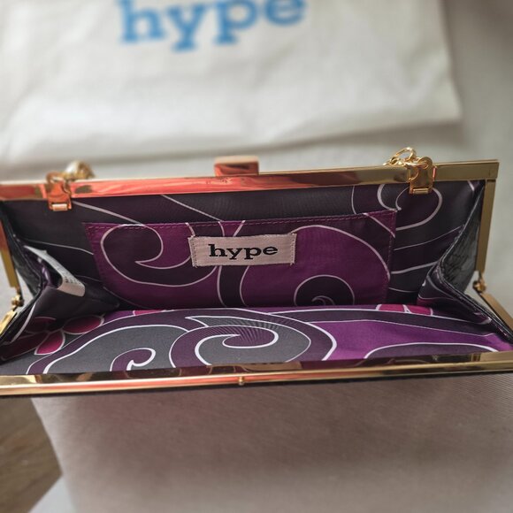 Hype Leather Croc Embossed Clutch - Picture 5 of 7